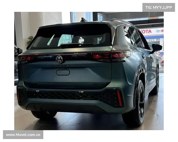 全新探岳L正式上市，配2.0T+7DCT，前排三块大屏幕，卖17.69万起